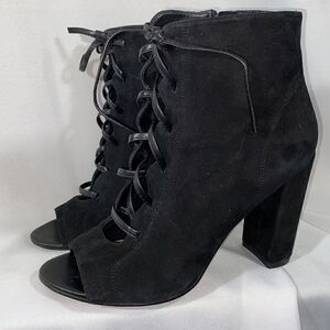 SAM EDLEMAN YVIE BOOTY SUEDE FRONT LACED BLACK